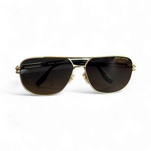Marc Jacobs NWT Gold Aviator Sunglasses with Yellow Case